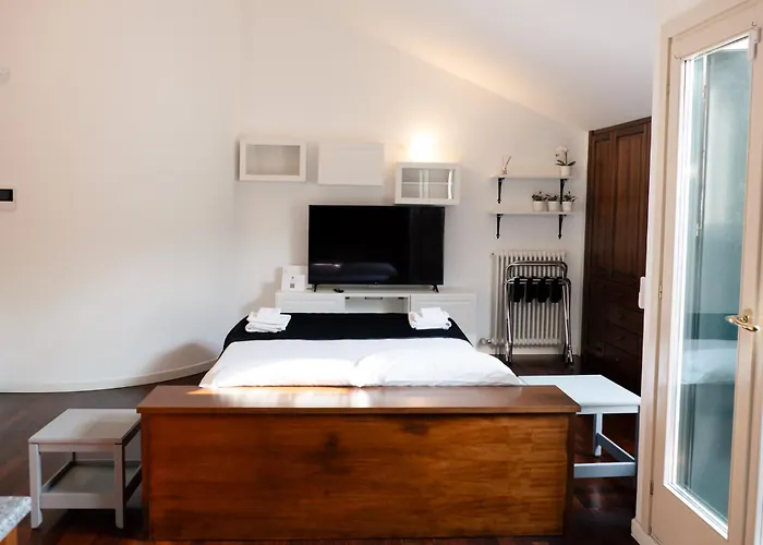 Le Mura Vecchie Apartment *